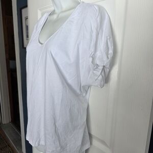 Zara White Scoop Neck Short Sleeve Tee